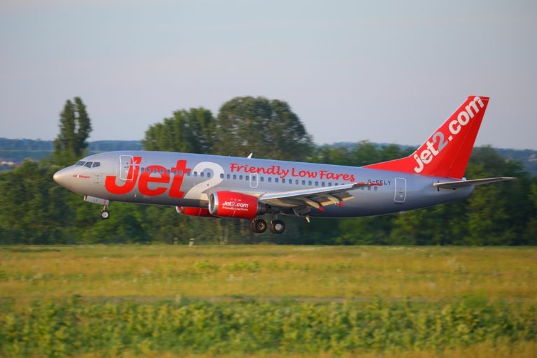 jet2-pilot-recruitment-latest-jobs-flightdeckfriend